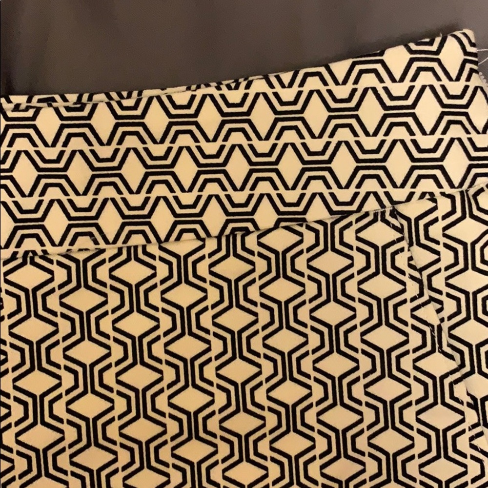 Express Patterned Shorts - image 6